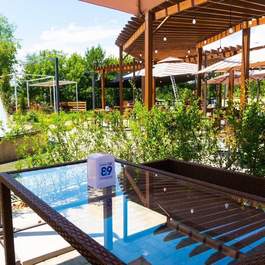 Hotel Alpen Park Shymkent Exterior foto